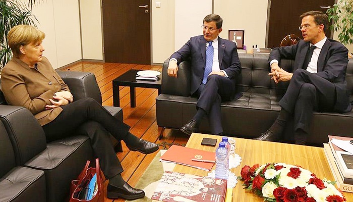 Başbakan Davutoğlu, Merkel ve Rutte ile görüştü