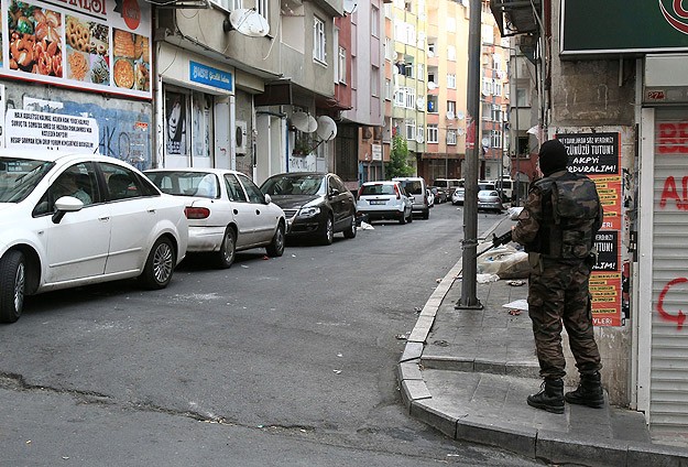 '13 ilde 297 kişi gözaltına alındı'