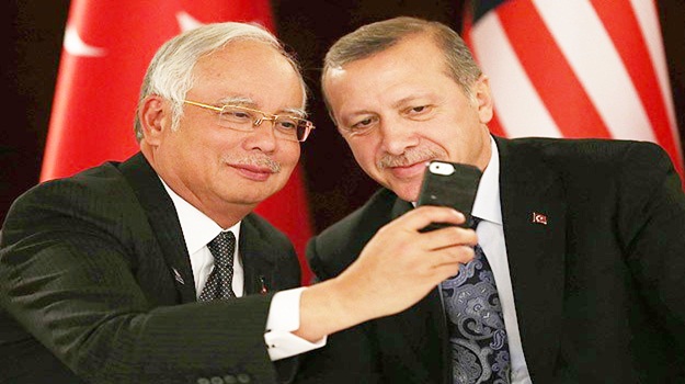 Başbakan Erdoğan'dan selfie fotoğrafı