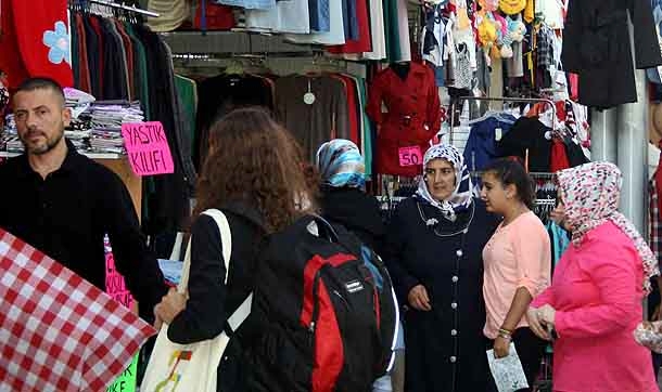 Emekliler maaş aldı, çarşıda bayram bereketi yaşanıyor