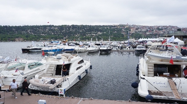 Milyonluk tekneler Haliç'te görücüye çıktı