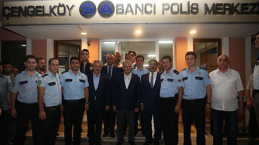 Başbakan Yıldırım: Dünya demokrasi tarihine şehitlerimiz adlarını yazdırdılar