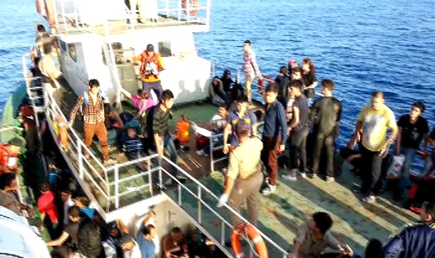 İnsan kaçakçıları, takip edilmemek için teknedeki uydu cihazını sökmüş
