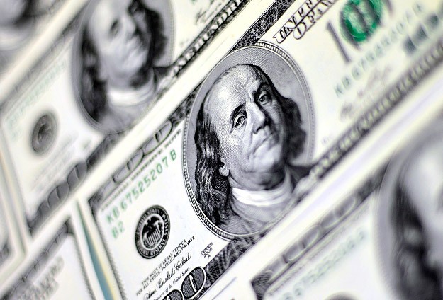 Dolar rekorunu 3,06'nın üzerine taşıdı