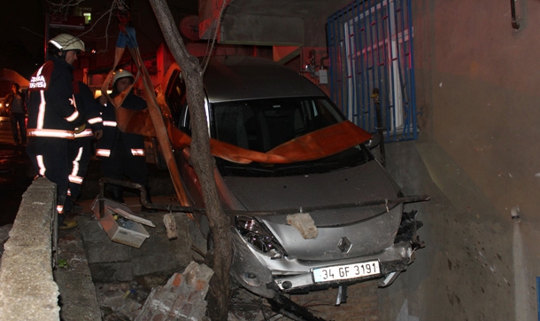 İstanbul'da yağmur yağışı kazalara yol açtı