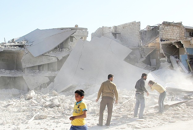 Suriye'de varil bombalı saldırı: 20 ölü