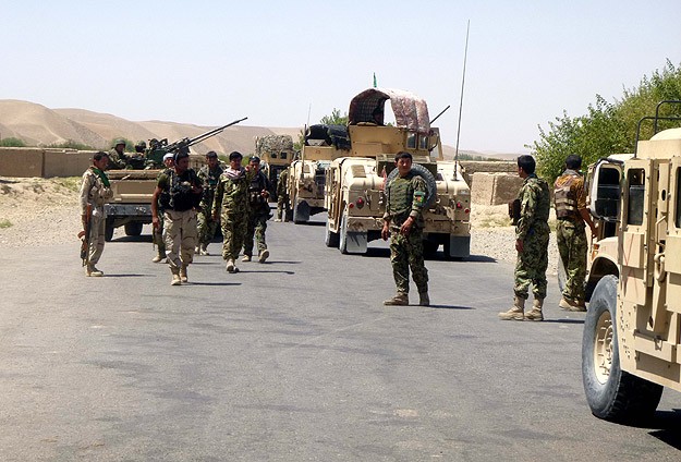 Afganistan'da 27 Taliban militanı öldürüldü