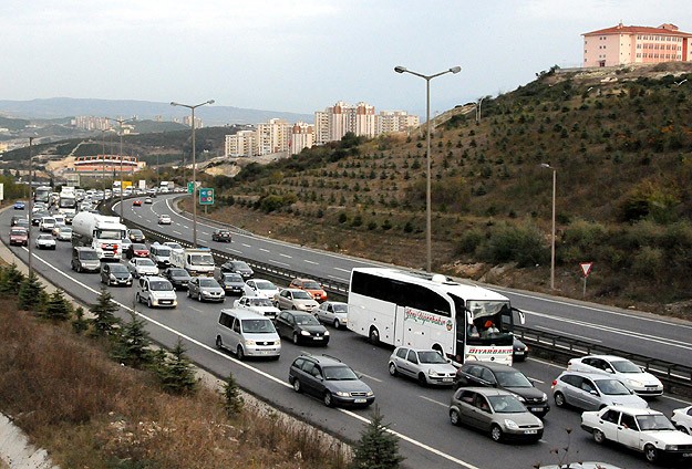 TEM'de bayram yoğunluğu