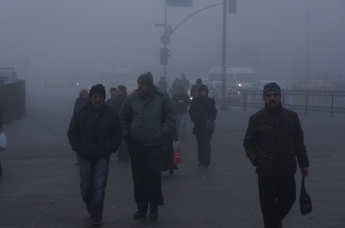 İstanbul güne sisle uyandı