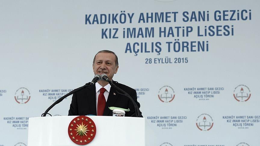 'Eser ve hizmetleri birilerine rağmen yaptık'