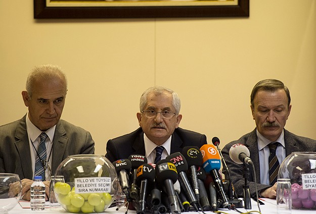 'Yurt içinde 53,8 milyon, yurt dışında 2,9 milyon seçmen var'