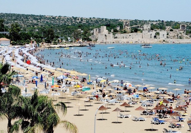 Turistlere 4 dilde acil sağlık hizmeti