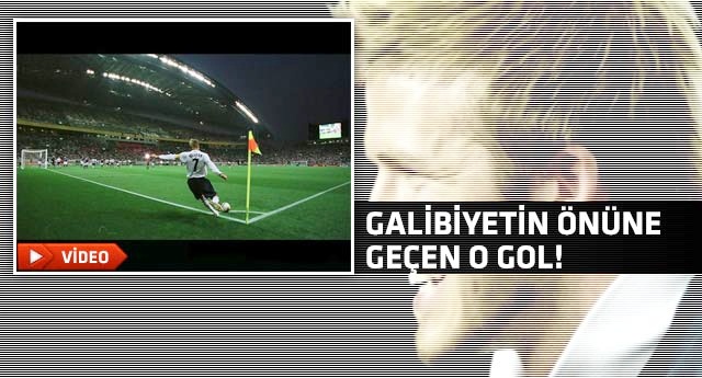 David Beckham bu kez kornerden attı!