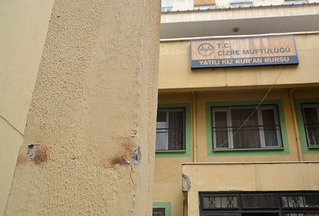 Cizre'de teröristler Kur'an kursunu da taradı