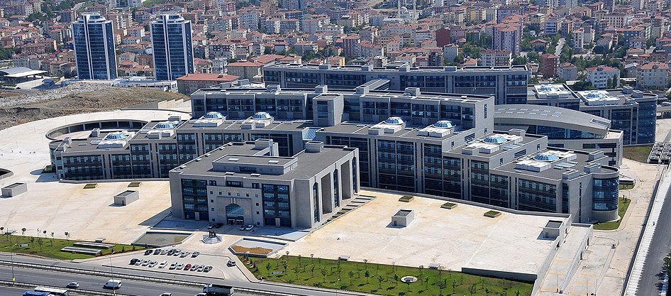 Dünyanın en büyük adliyesi açılıyor