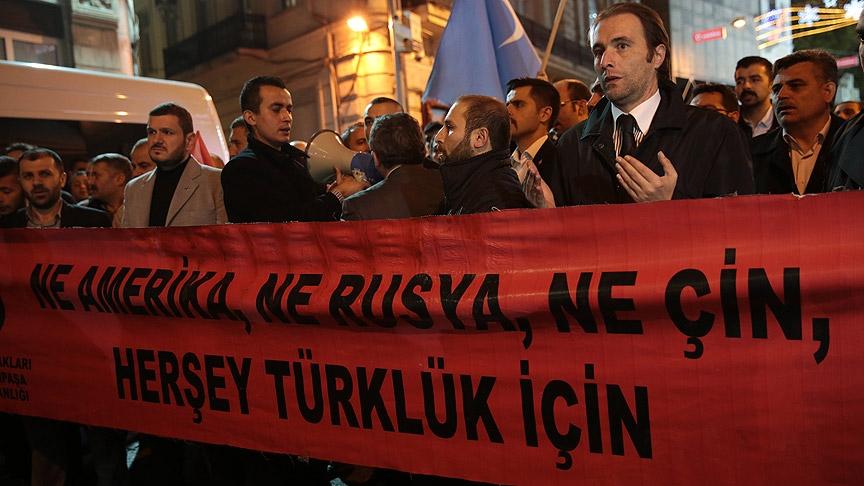 Türkmen köylerine yönelik kara harekatı, İstanbul'da protesto edildi