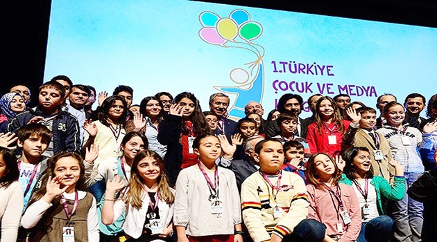 Çocukları iyi yetişen milletin korkmasına gerek yoktur