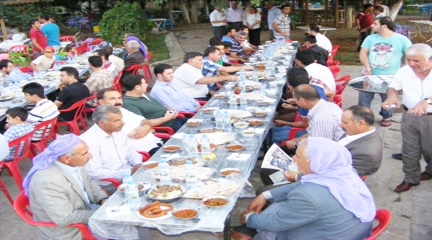 Viranşehir Belediyesi'nden iftar yemeği