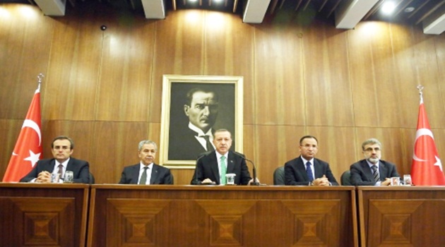 Erdoğan: Başörtülü vekil için iç tüzük değişikliğine gerek yok