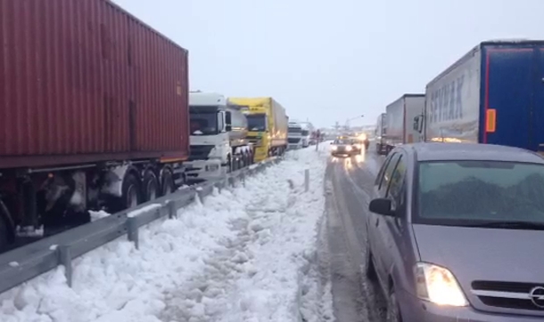 Kar yağışı sebebiyle Gelenbe'de mahsur kaldılar
