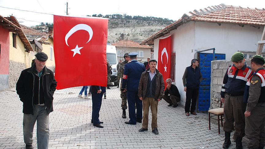 Şehit Jandarma Uzman Çavuş Tetik'in baba evinde hüzün var