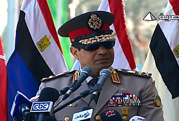 Sisi aday olacağını açıkladı