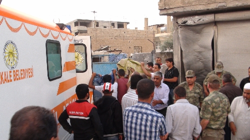 Akçakale'ye bomba düştü: 3 ölü, 11 yaralı