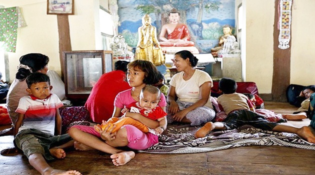 Myanmar'da 1200 Müslüman Budist tapınağında kalıyor
