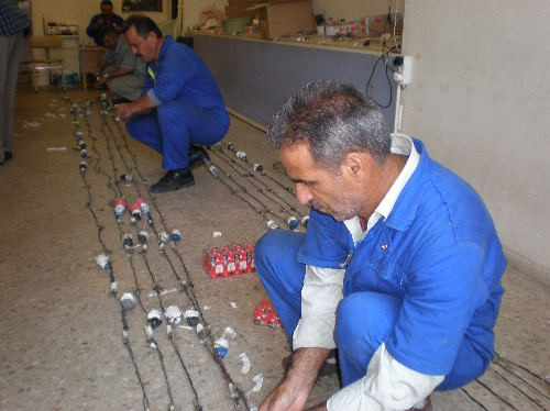 Camilerin gerdanlığı mahyalar Ramazan'a hazırlanıyor