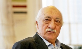 Gülen: Cami-cemevi yan yana yapılabilir; yeni düşmanlıklar oluşturulmamalı