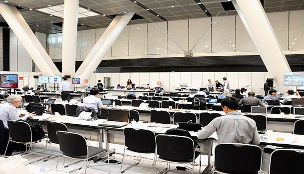 Tokyo'da krize çözüm arayışı