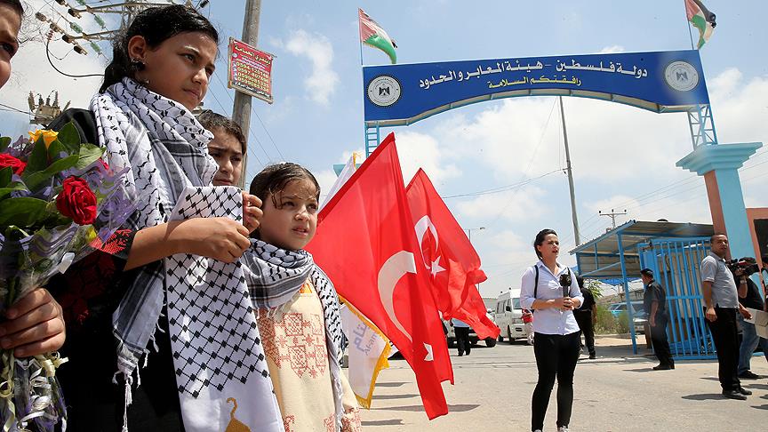 Türkiye'nin yardımları Gazze'de coşkuyla karşılandı