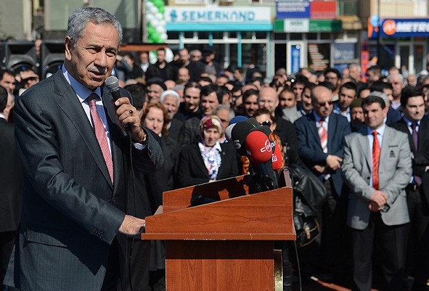 Belediye imkanlarını başka yere gönderenler var