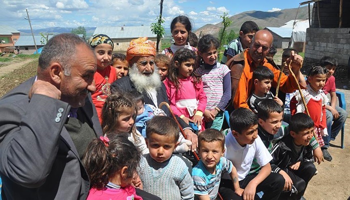 111 yaşında 107 torunu var