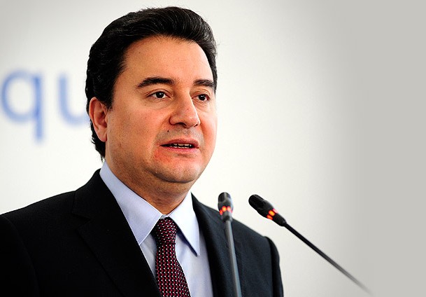 Öncelik yangını söndürmek olmalı