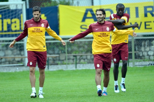Galatasaray'da Hamit Altıntop ilk idmanına çıktı