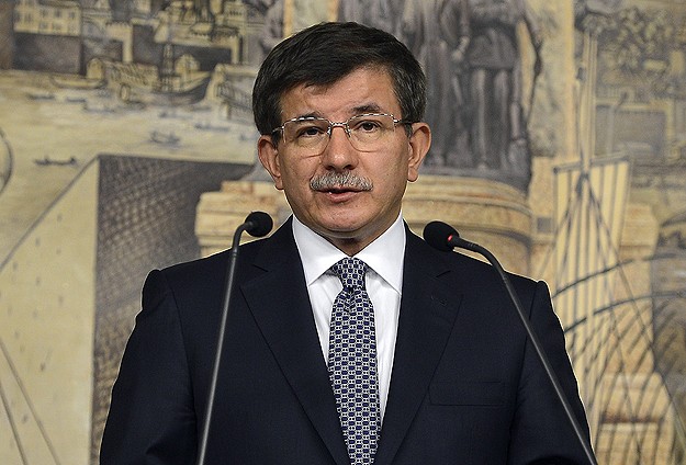 Mısır'daki katliamı temel insanlık değerleri adına kınıyorum