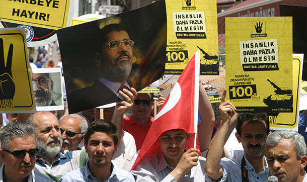 Rabia Platformu: Mısır'da darbecilerin verdiği hukuksuz kararları tanımıyoruz