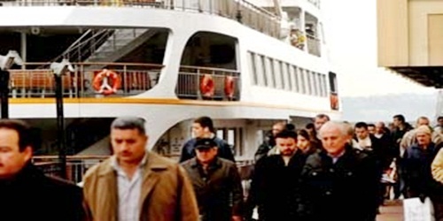 İstanbullular, 2 ay vapurlara yüzde 50 indirimli binecek