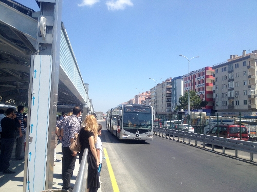 Avcılar - Beylikdüzü metrobüs deneme seferleri başladı