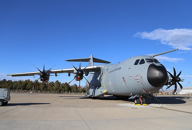 İlk A400M "transatlantik" görevini tamamladı
