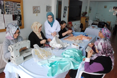 Melikgazi'de, 15 ayrı branşta 3 bin kişiye mesleki eğitim verilecek