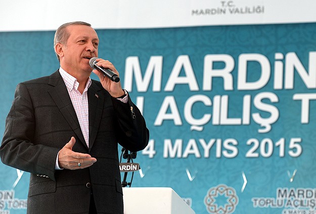Bizim musluklarımızdan berrak su akıyor