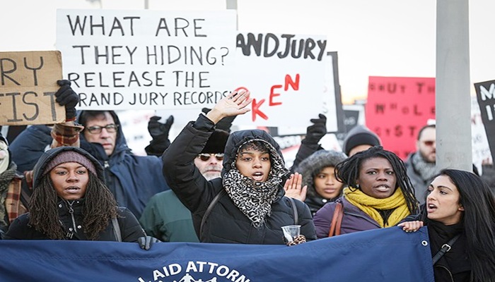 New York'ta polis şiddeti protesto edildi