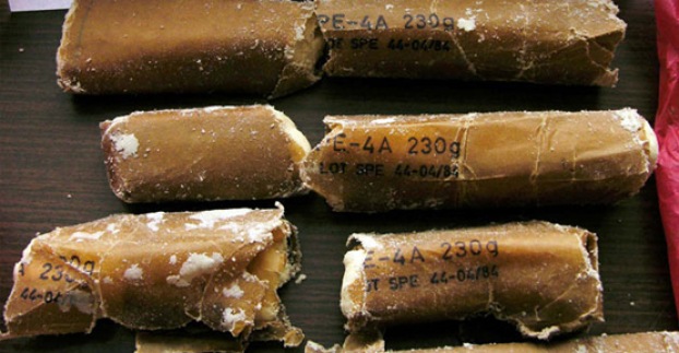 Çukurca'da 3 ayrı yerde toplam 300 kilo patlayıcı bulundu