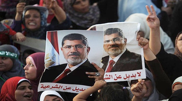 Mursi taraftarları meydanları terk etmiyor