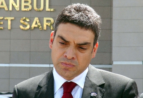 CHP'lilerden Başbakan'a gezi parkı için suç duyurusu