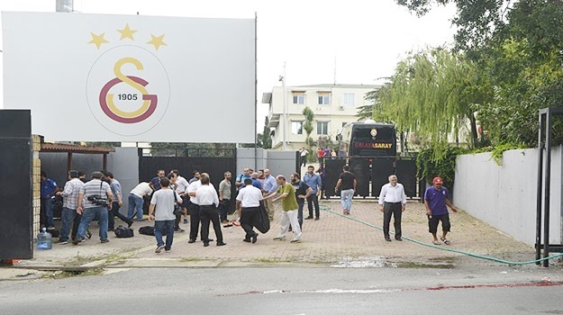 Taksirle adam öldürmekle suçlanıyor