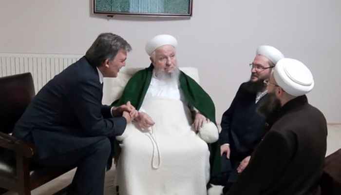 Gül'den Mahmut Ustaosmanoğlu Hocaefendi'ye taziye ziyareti