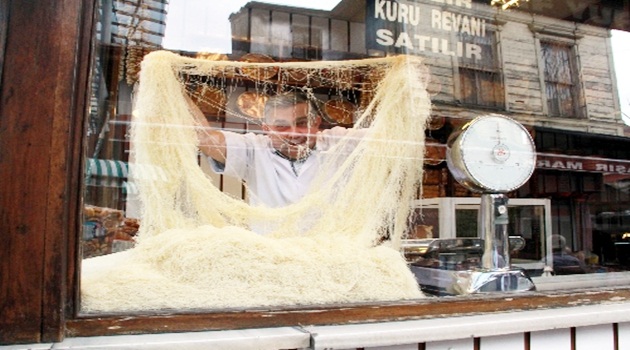 Çarşı ve pazarlarda alışveriş hareketliliği arttı